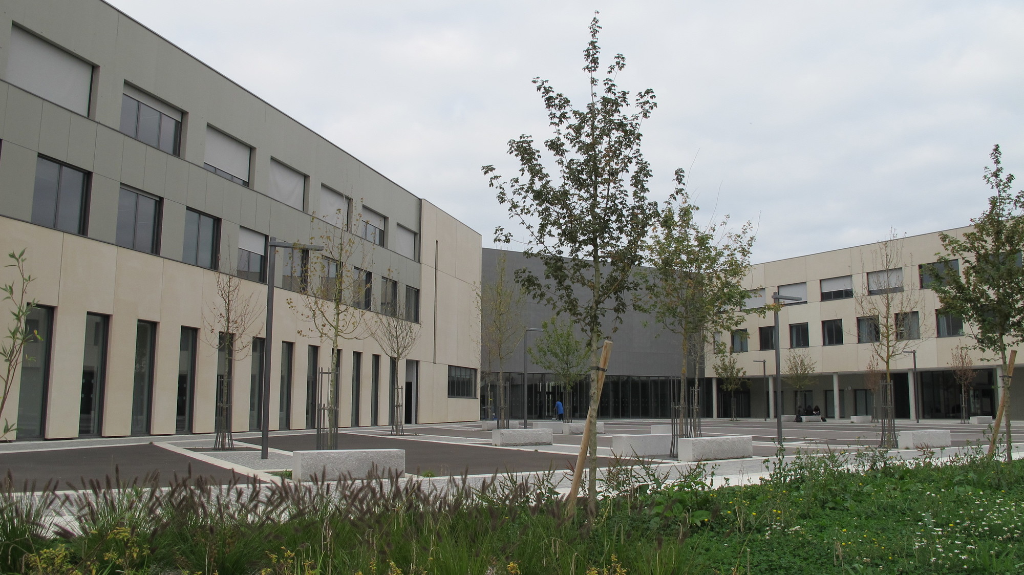 Lycée Emilie du Châtelet